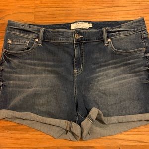 euc torrid jean shorts